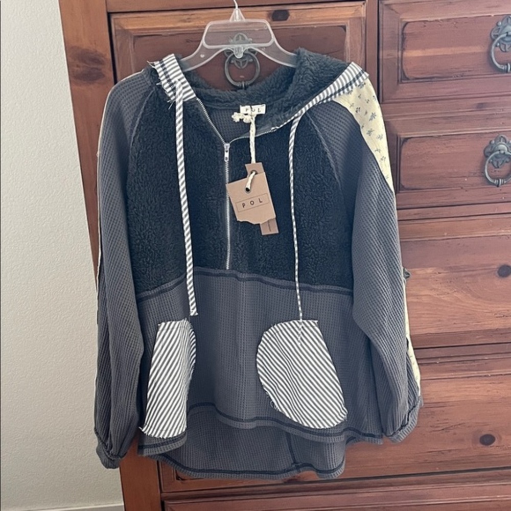 POL Charcoal and Cream Textured Jacket Size Small NWT